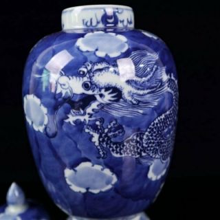 chinese old blue and white porcelain Hand painted dragon hat - covered jar /Wd01 2