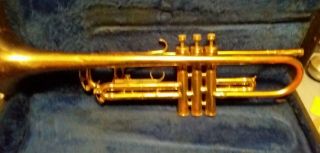Vintage KING Trumpet with Bach 7C Mouthpiece and Good Case 2