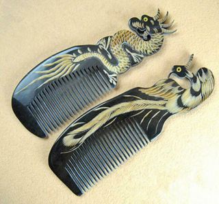 Pair Chinese Hand - Made Horn Carving Phoenix And Dragon Comb /vb01