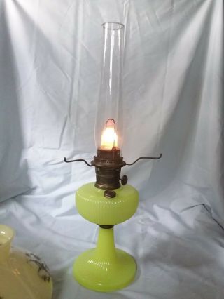Aladdin Yellow Moonstone Vertique Vintage Oil Kerosene Lamp 1938 B - 88 With Shade