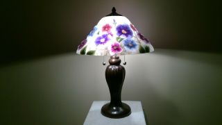 Vintage Dale Tiffany Reverse Painted Puffy Glass Shade On Brown Metal Base Lamp