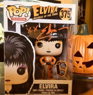 Funko Pop Spooky Empire Signed Exclusive Elvira Limited To 1500