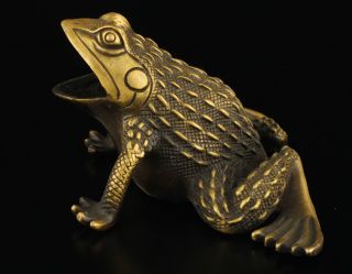 Collectible Decorated Old Copper Handwork Carved Frog Statue
