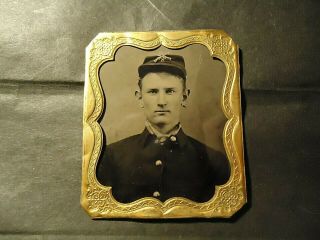 1/6 P.  Civil War Union Soldier,  Tintype Photograph & Matting.