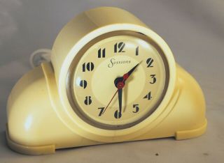 40s Art Deco Sessions Electric Clock In Ivory