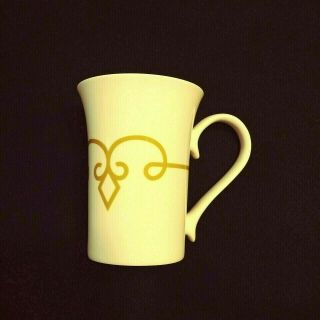 Starbucks Coffee Mug 2015 11 Oz.  White Gold Diamond Scroll Design 4 1/2 " High