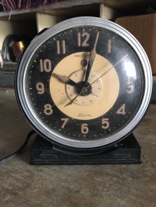 Vintage General Electric Bakelite Alarm Clock 7h94 Very On Top