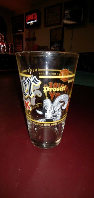 Spoetzl Brewery Shiner BOCK BEER Texas Ram Pint Glass 5 3/4” Tall SHINER,  TEXAS 2