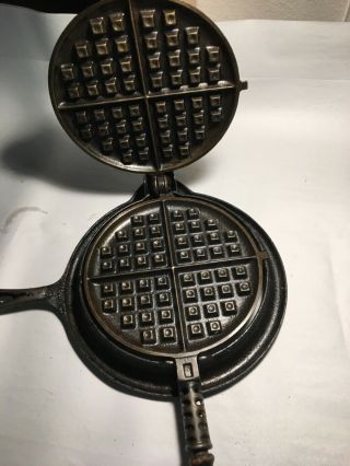 Griswold " American " No.  8 Vintage Cast Iron Waffle Maker With Cast Receivers