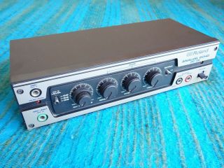 Roland Dc - 20 Analog Echo W/ Mn3005 Bbd Chip - 80 