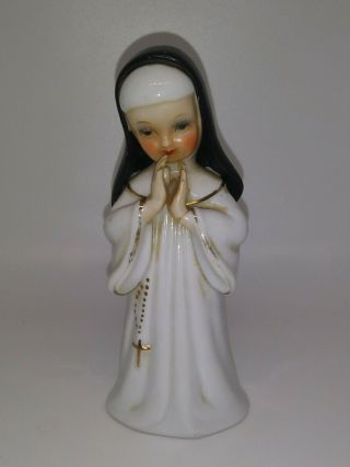 Porcelain Novice Nun in Prayer.  Hallmarked L&M 1956 White Robe 2