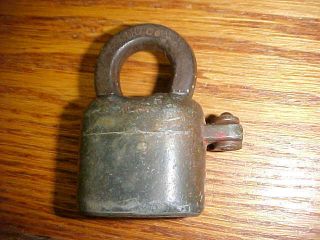 Union Oil Co Of California Ndpipeline Dept.  Lock By Jhw Climax Co Newark Nj Usa