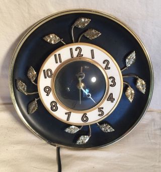 Vintage Mid Century Modern United Model 45 Wall Clock Black Gold Round Leaves