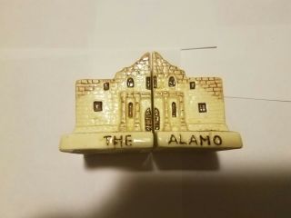 Set Of The Alamo Collectible Salt And Pepper Shakers