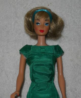 Stunning Vintage High Color Side Part American Girl Barbie Doll