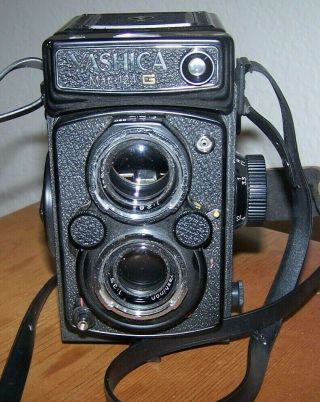 Vintage Yashica Mat - 124g Medium Format Tlr Film Camera