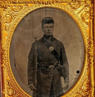 Antique Civil War Tintype Photo / 1/6 Plate / Union Soldier / Armed W/ Rifle