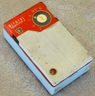 Vintage Hitachi 6 Transistor Radio.  Th - 666.  With Earphone.  Fine