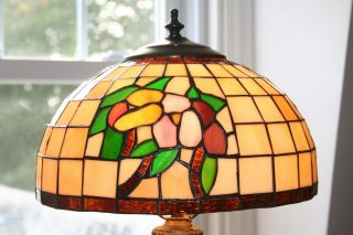 Vintage Tiffany Style Floral Leaded Stained Glass Lamp Shade 12 Dia.