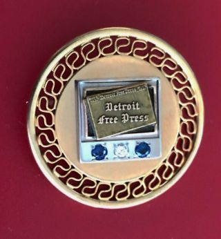 Vintage " Detroit Press " Newspaper Employee Service Award Pin: 10k Gold Top