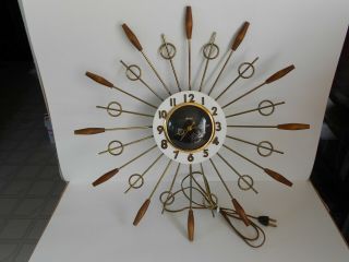 Vintage Mid Century Modern United Sunburst Round Wall Clock 18 "