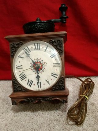 Vintage Spartus Electric Wall Hanging Clock - Roman Numerals - Brown/black -
