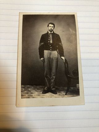 Civil War Cdv Of An Unknown Standing Soldier