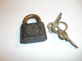 Vintage Yale & Towne Padlock Y & T Antique Brass Lock With 2 Keys
