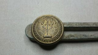 Non Dug Confederate South Carolina Coat Button Civil War Relic