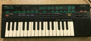 Yamaha Vss - 30 Vss30 Voice Sampling Sampler Keyboard Vintage 8 Bits 32 Key