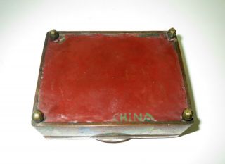 Antique Chinese 19TH CENTURY CLOISONNE ENAMEL RED SNUFF BOX 2