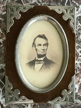 Civil War Era Abraham Lincoln Cdv Photograph In Antique Velvet Mourning Frame