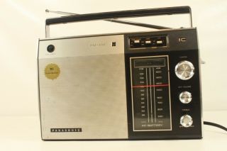 Panasonic Rf - 951c,  Vintage Am/fm Radio.  (ref B 800)