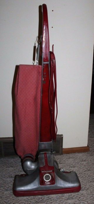 vintage kirby upright vacuum cleaner model Classic lll / 2CB with paper bags 2