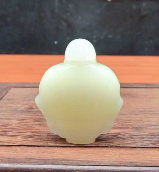 Chinese Natural Jade Handmade Carved Exquisite Snuff Bottles 009