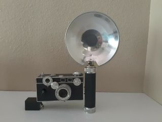 Vintage Argus C3 35mm Camera W/molded Leather Case & Flash.  1948 Range Finder