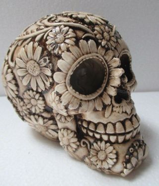 Resin Table Skull Figure Mexican Day Of The Dead Natural 6 " Calavera
