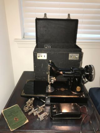 Vintage 1939 Singer 221 Featherweight Sewing Machine W/case -