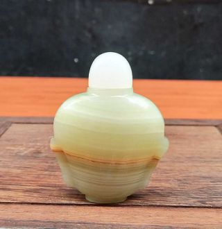 Chinese Natural Jade Handmade Carved Exquisite Snuff Bottles 010