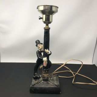 Vtg 1940’s Ceramic Drunk Man Hanging On A Lamp Post Table Bar Decor Light
