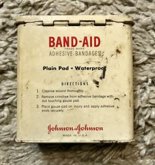 Vintage Johnson & Johnson Band Aid Brand Adhesive Bandages Tin 2
