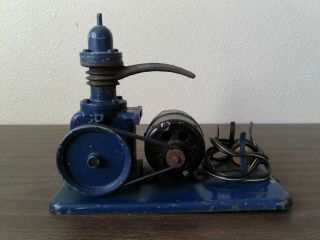Vintage C1936 Emc Small Electric Air Compressor And Air Brush Sprayer