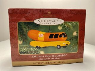 Hallmark Keepsake Ornament 2001 Oscar Mayer Wienermobile Hot Dog Car