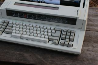 Vintage IBM Wheelwriter 2500 By Lexmark,  Electronic Typewriter,  Made In USA 3
