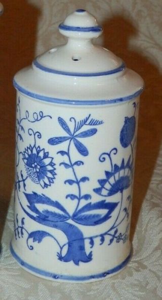 Vintage Onion Flower Salt Or Pepper Shaker Made In Japan Blue & White