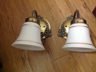 Old Pair Ornate Quoizel Brass&metal Electric Wall Sconces Lamps Glass Rare 1977