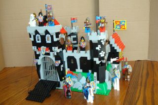 Vintage Lego Black Knight ' s Castle 6086 Complete w/ Instructions 2