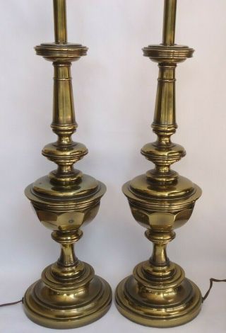 Pair Stiffel Brass Trophy Urn Table Lamps With 3 - Way Lights 2