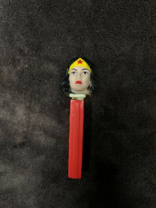 Vintage Wonder Woman Pez Rubber Soft Head Dispenser No Feet Nf Dc Comics Htf