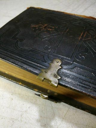 SMALL LEATHER CIVIL WAR - ERA HOLY BIBLE 1861 HOMEFRONT 3